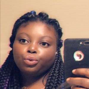 Meet your Posher, Bria